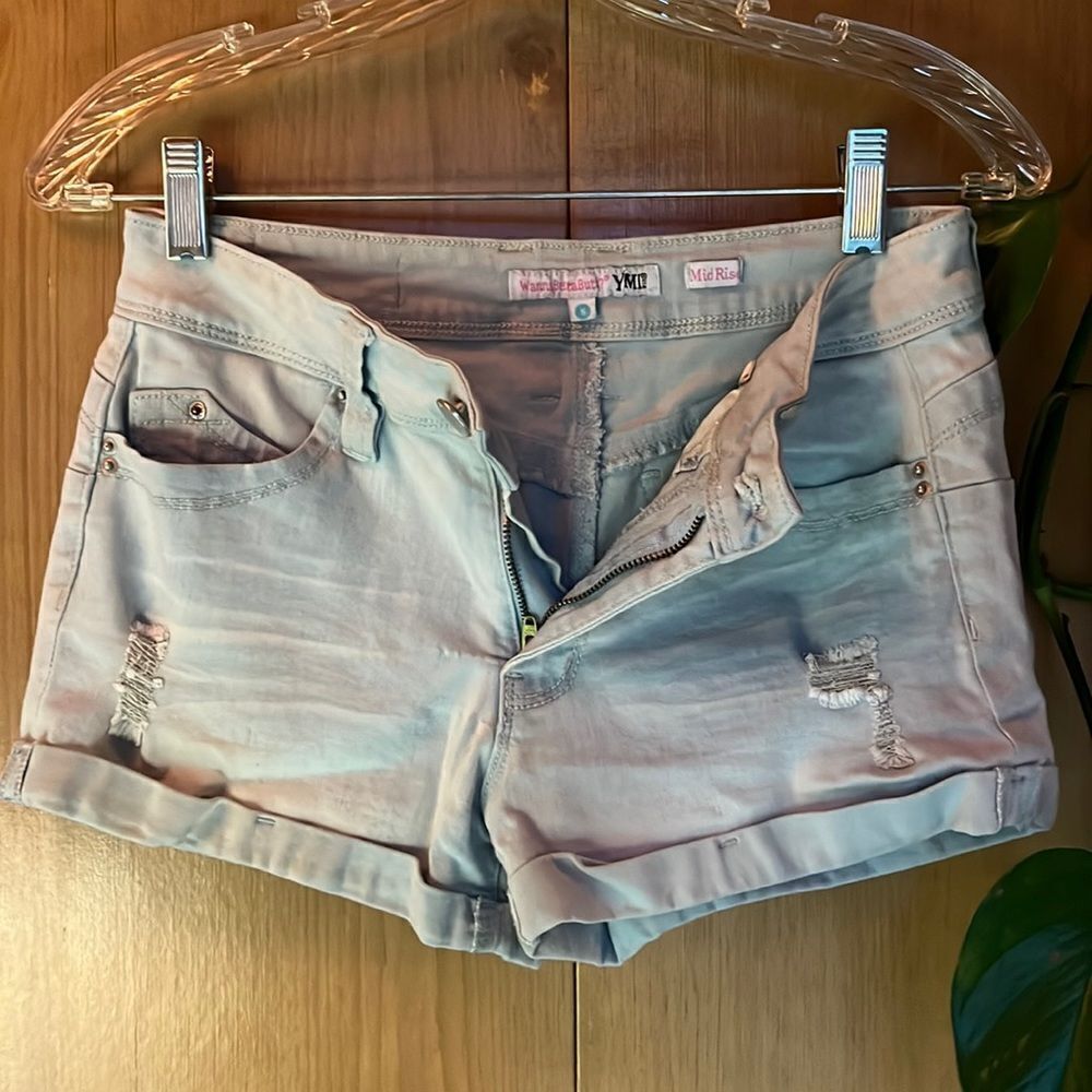 YMI distressed denim shorts size 5